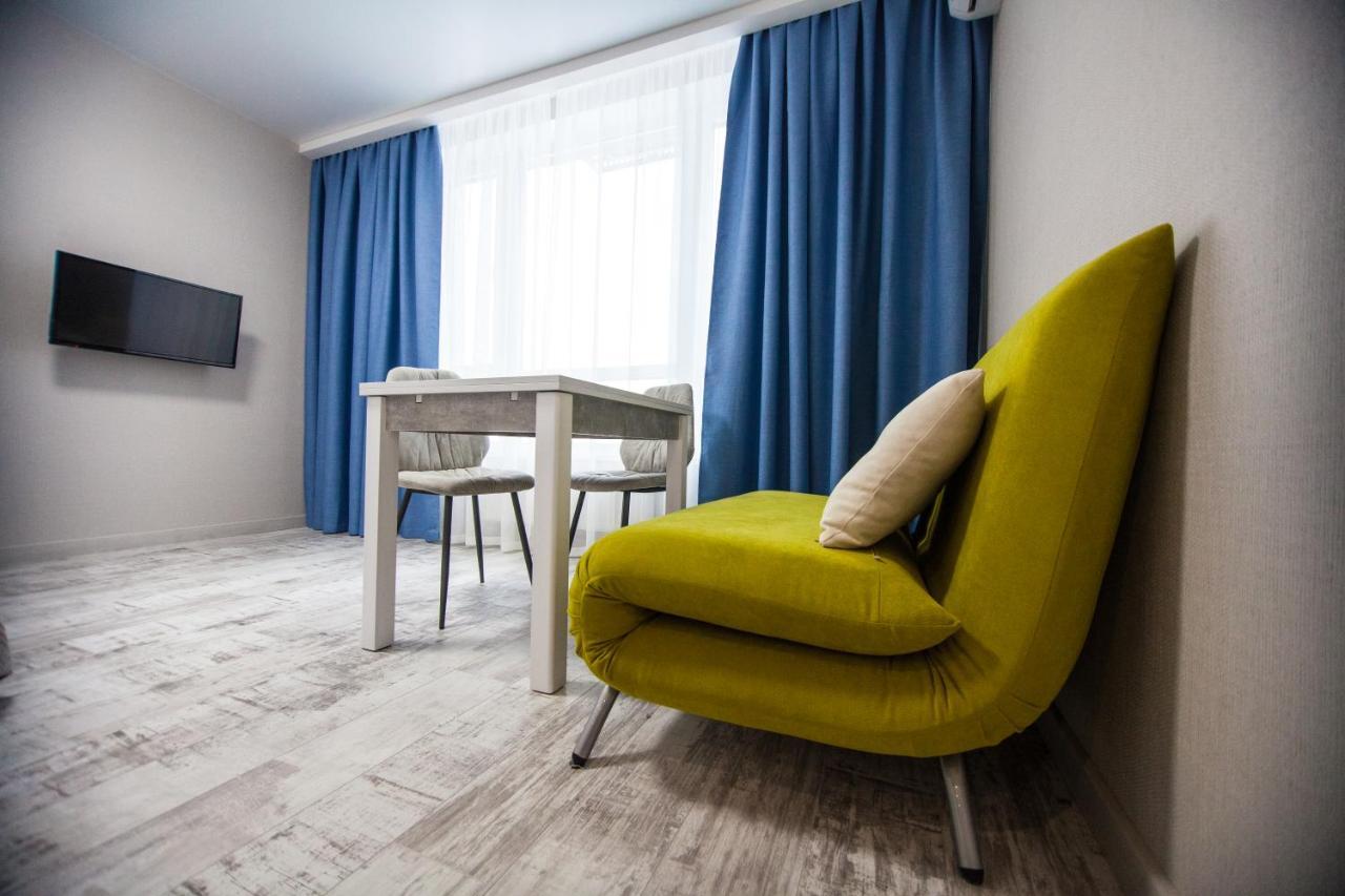 קייב Solo Apartment Kamenskaya מראה חיצוני תמונה