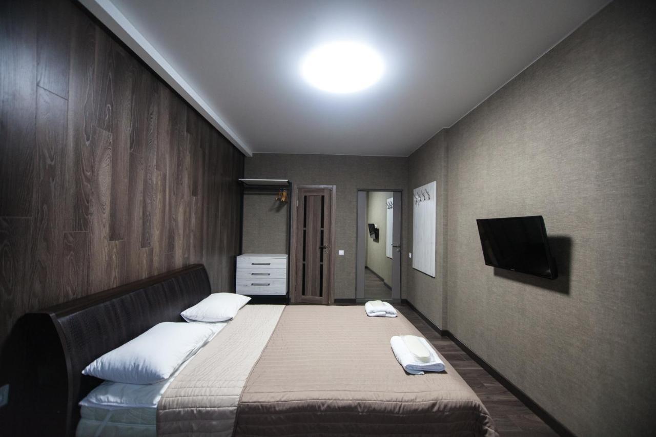 קייב Solo Apartment Kamenskaya מראה חיצוני תמונה