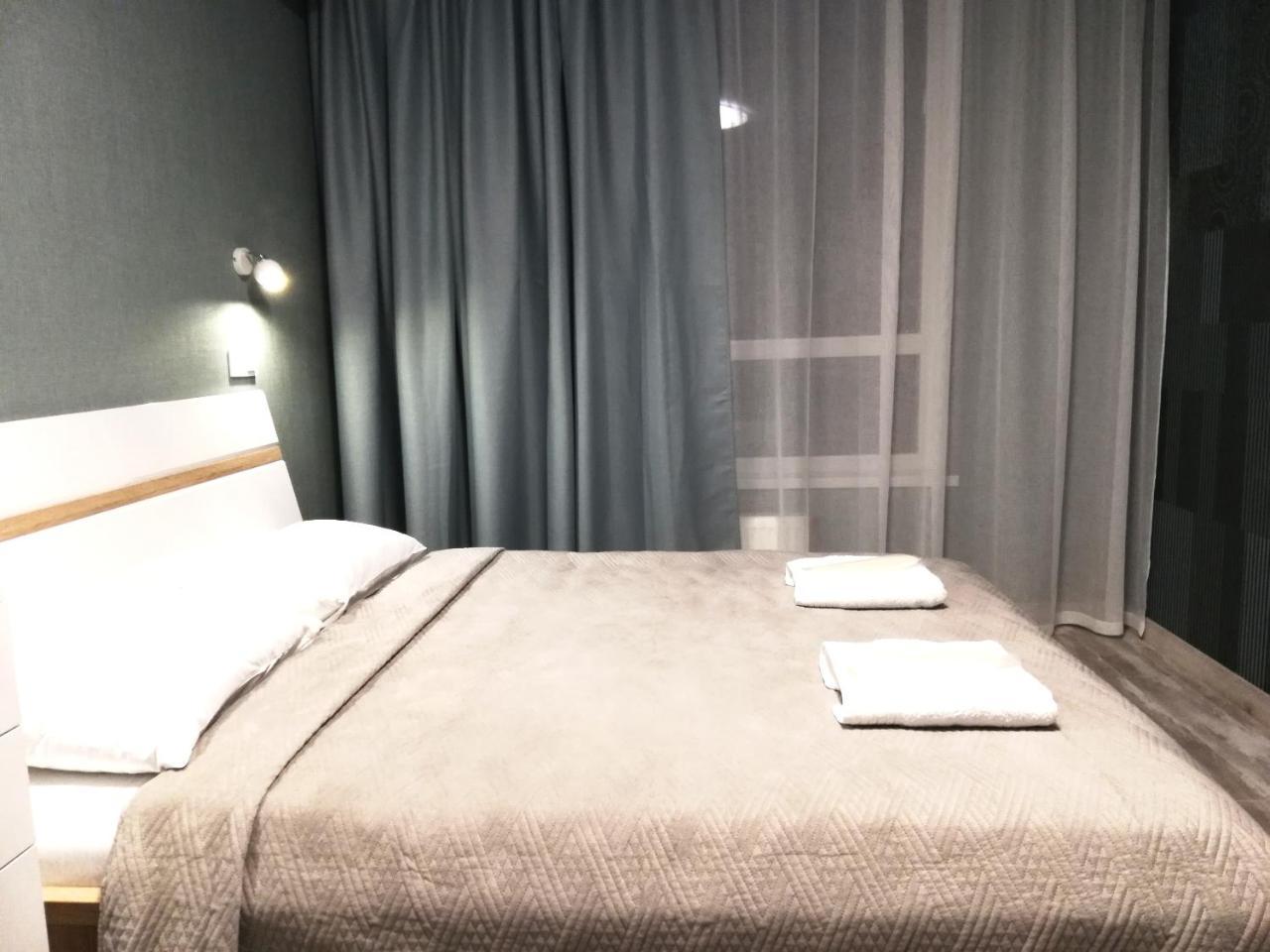 קייב Solo Apartment Kamenskaya מראה חיצוני תמונה