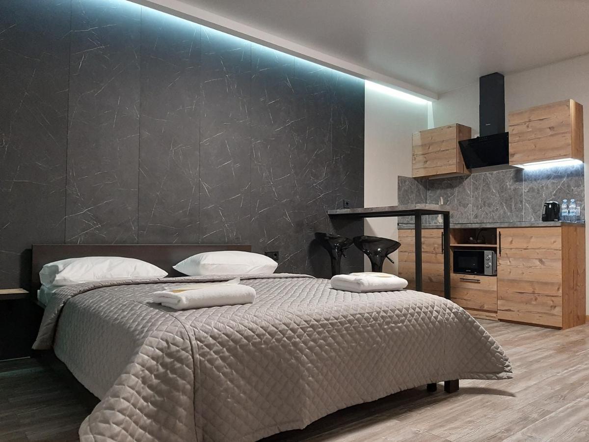 קייב Solo Apartment Kamenskaya מראה חיצוני תמונה
