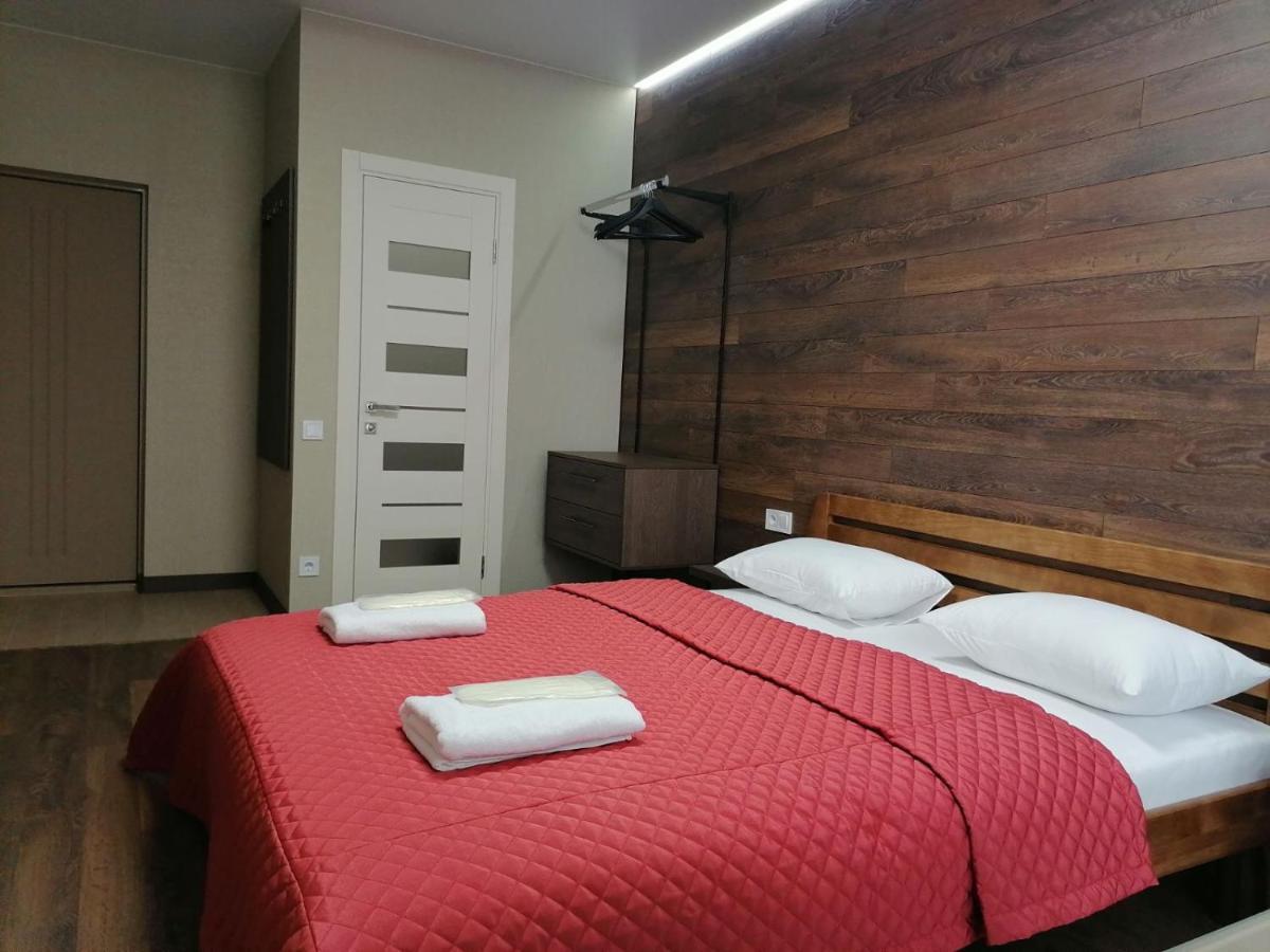 קייב Solo Apartment Kamenskaya מראה חיצוני תמונה