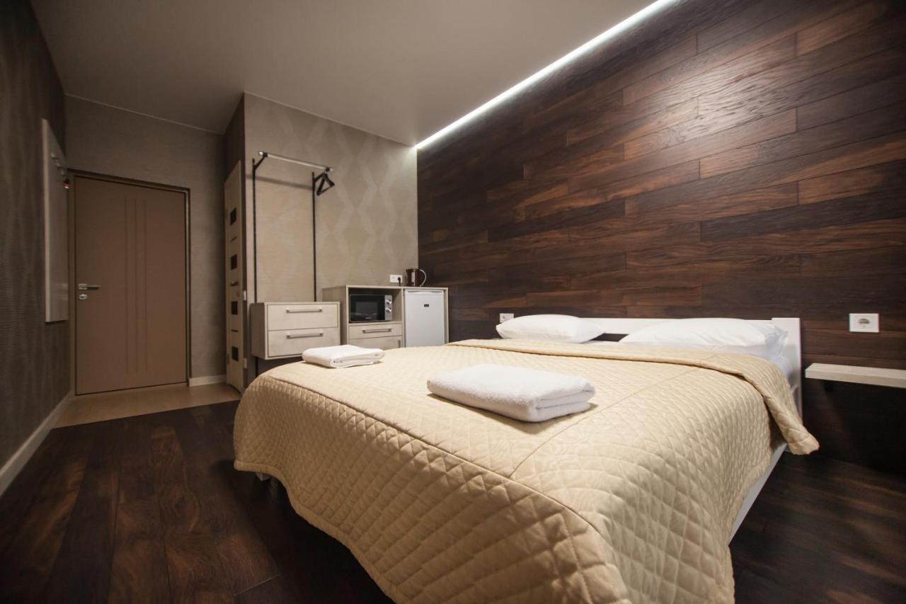 קייב Solo Apartment Kamenskaya מראה חיצוני תמונה